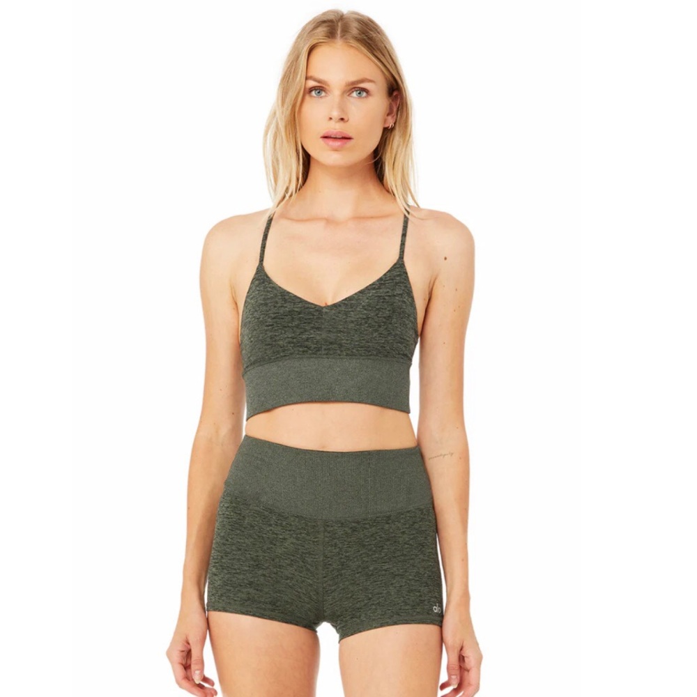 🆕 Alo Yoga Alosoft Lavish Bra in Hunter Green